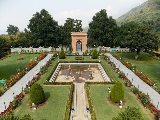Travel, Travel Blogs, Travelling, Travel Diaries, tour, Tourist, Foreign Tourism, MughalGardens, UNESCO, Kashmir, JammuKashmir,