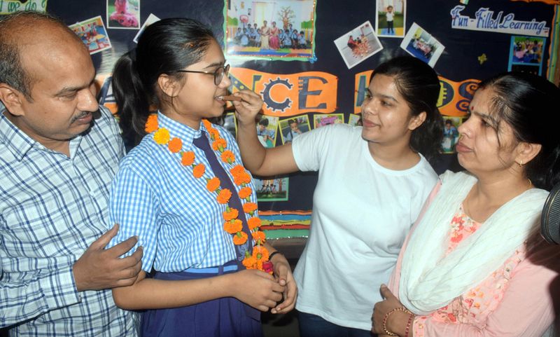 Lucknow girl stuns all with 100% marks in CBSE