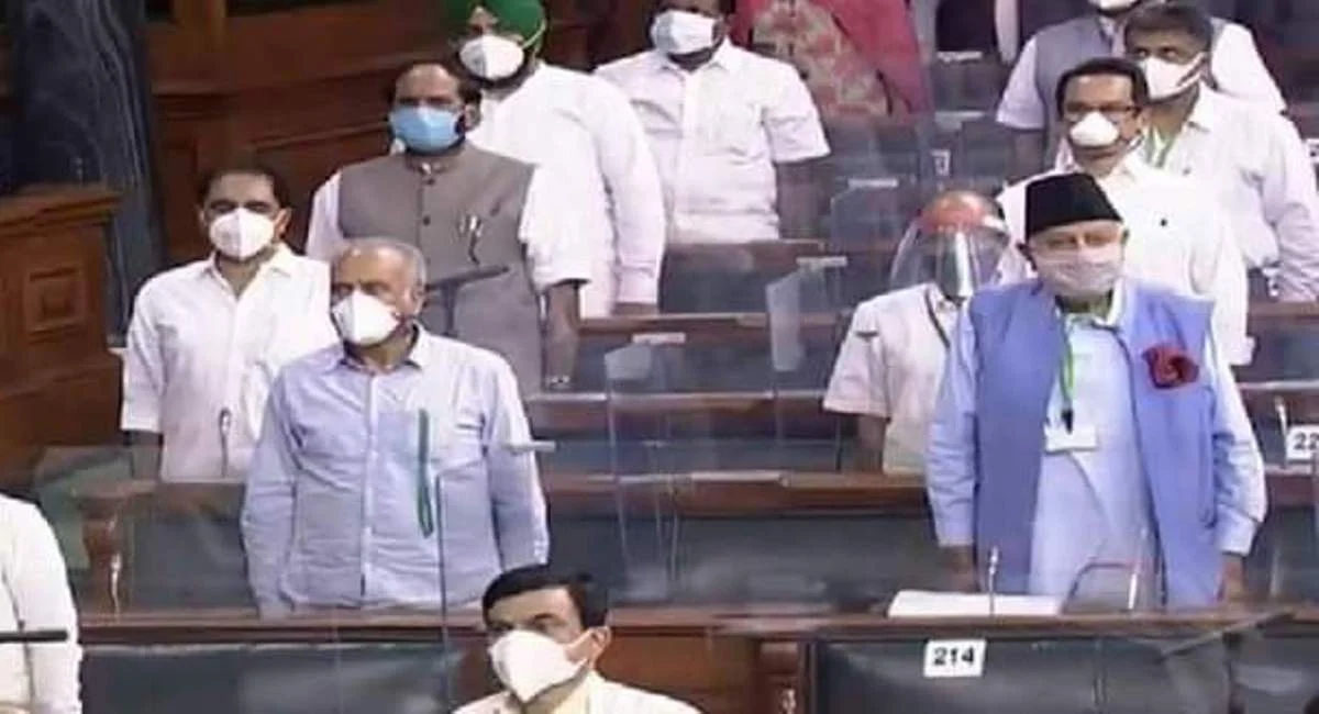 Farooq attends Parliament 1st time after Art 370 abrogation