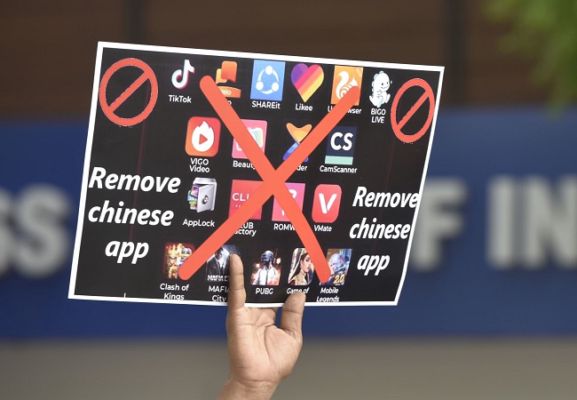China firmly opposes India's move to ban more of its apps