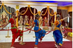 Traditinal indian Dance by Girls