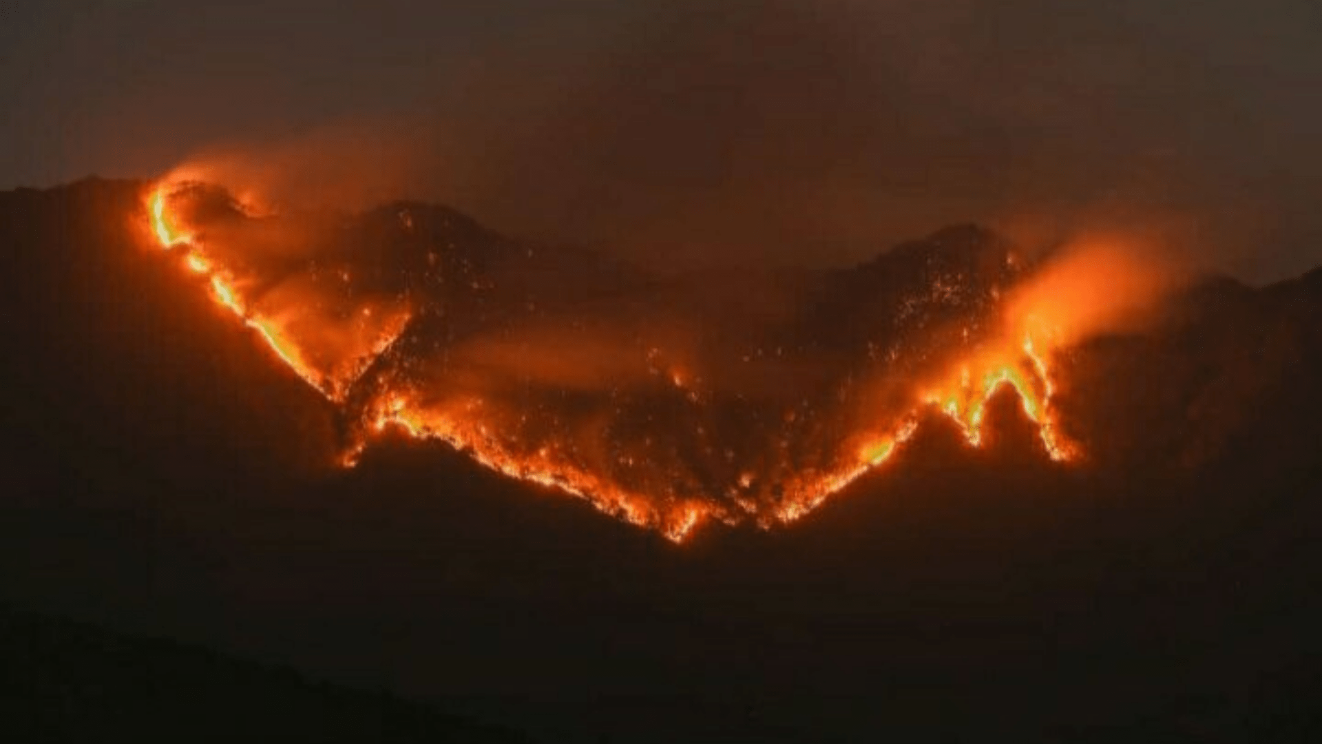 Massive-wildfire-in-Lunglei