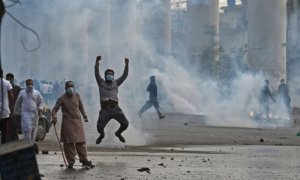 Religious hardliners bring Pak govt to a standstills