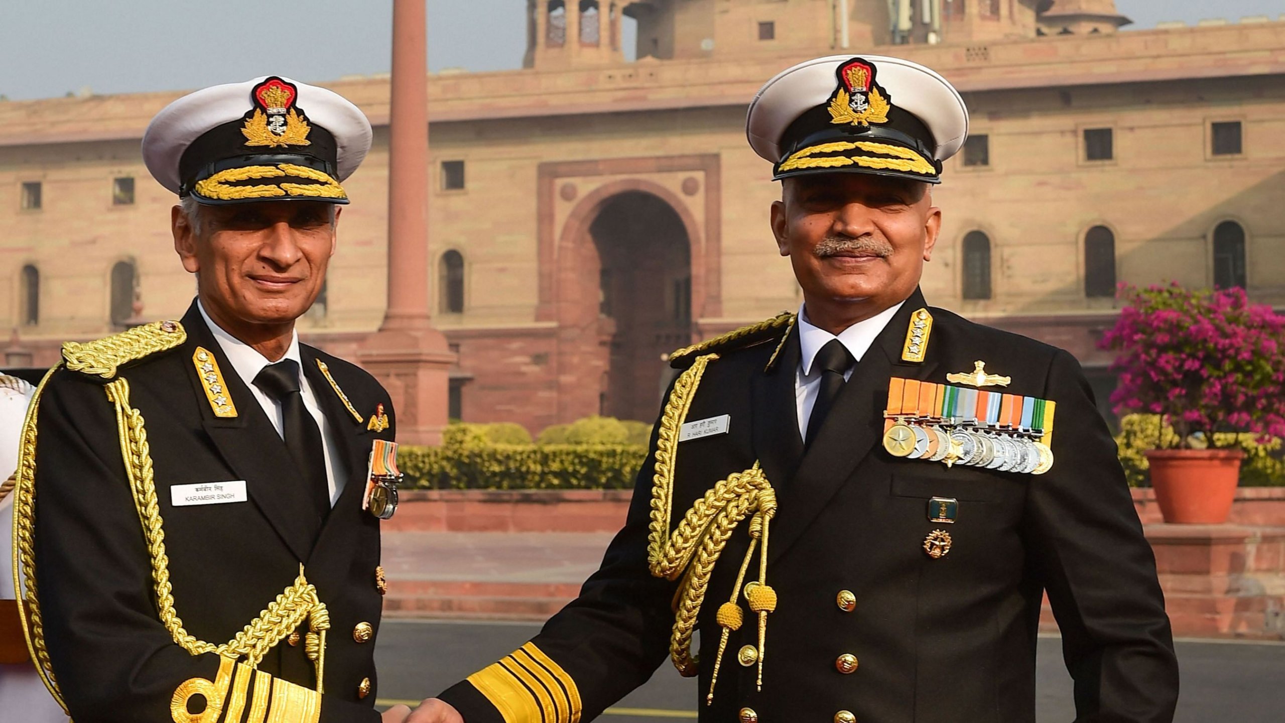 Admiral R Hari Kumar Takes Over As New Navy Chief Indiapost Newspaper 