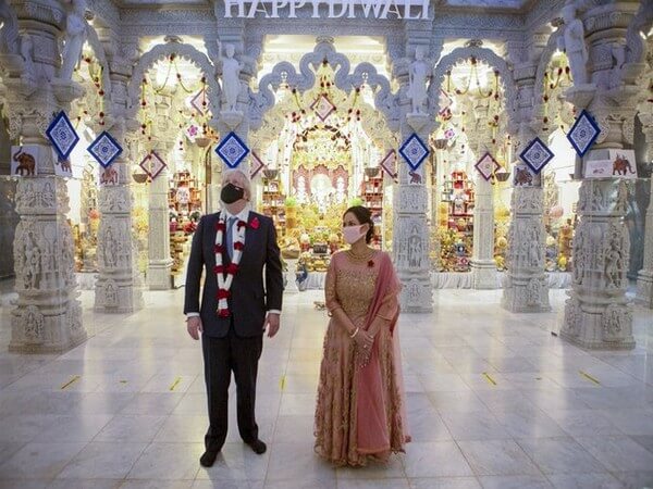 London Boris Johnson, Home Secretary Priti Patel visit Neasden Temple for Diwali