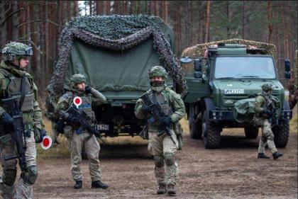 UK dispatches 30 elite troops to Ukraine amid escalation fears
