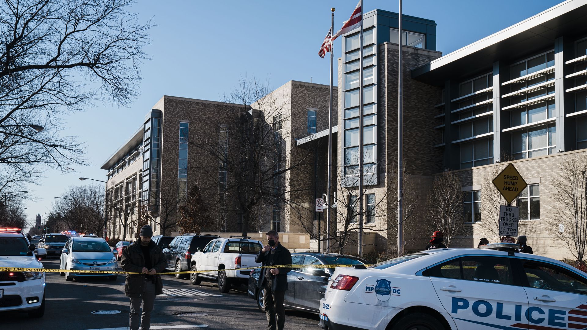Police probe bomb threats to 8 schools around Washington D.C.