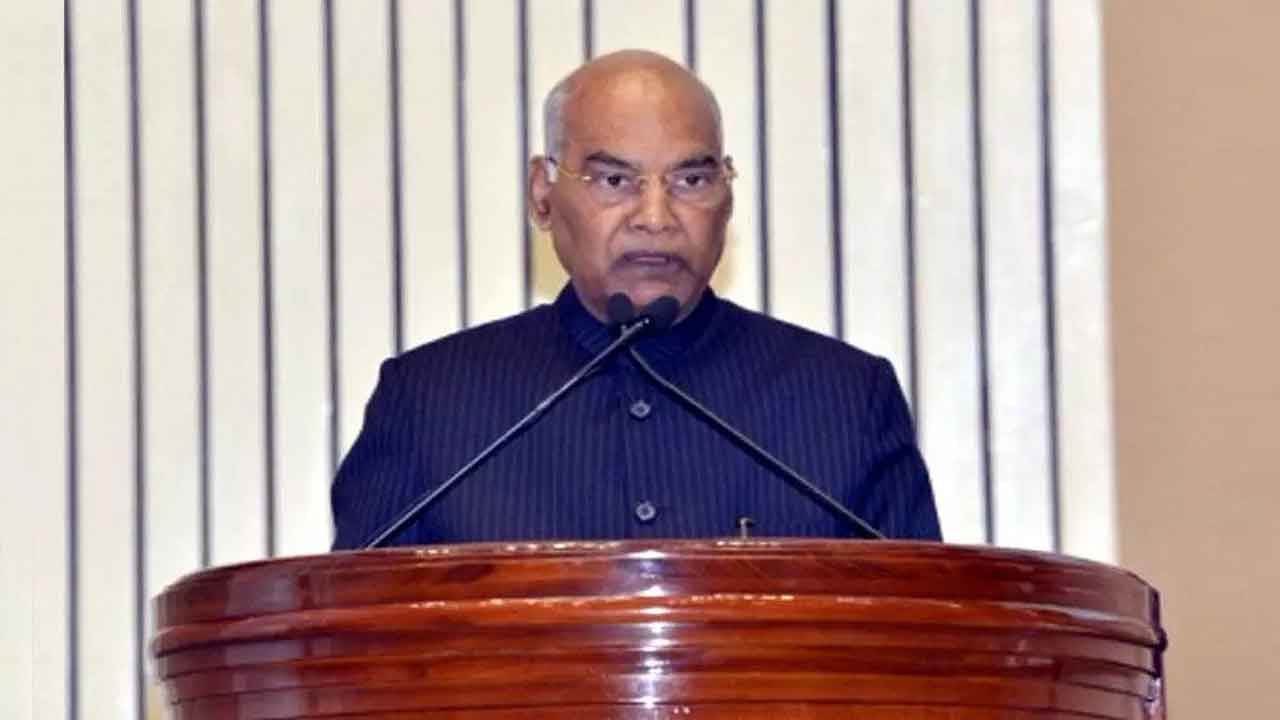 President Kovind urges people to pursue path of love, equality