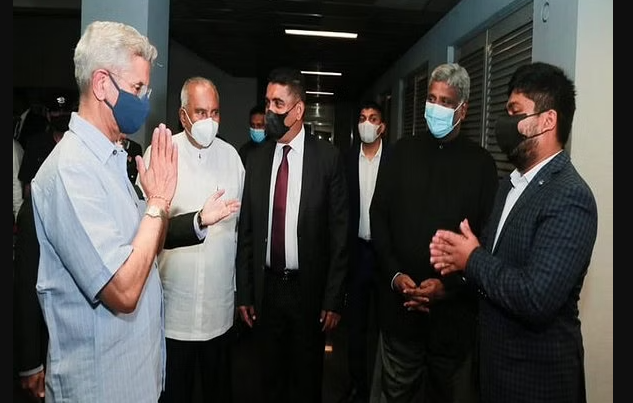In extraordinary gesture, four Sri Lankan ministers receive EAM Jaishankar at airport