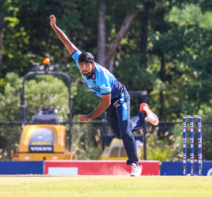 Strikers bowler Saurabh Netravalkar delivers