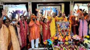 PT All are praising Lord Satyanarayan Swami