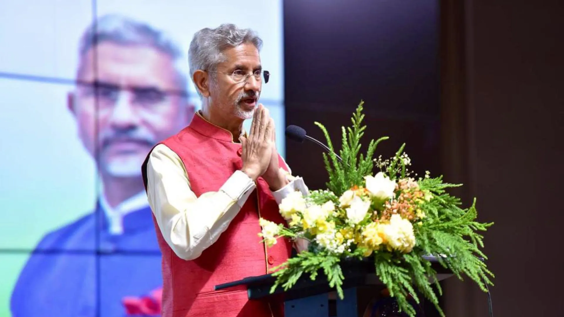 Jaishankar defends India's crude oil imports from Russia