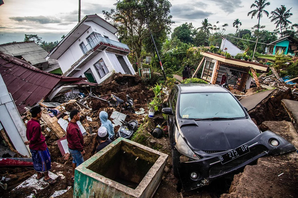 Indonesia Earthquake Photos