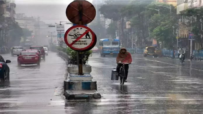 Light rain in parts of Delhi, brings relief from scorching heat