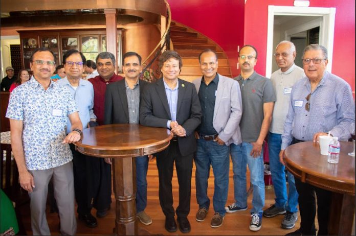 Shri Thanedar with members of FOG and A4H supporters