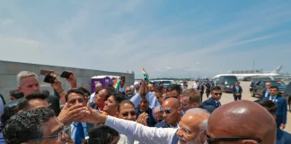 US PM Modi receives grand reception on arrival at airport