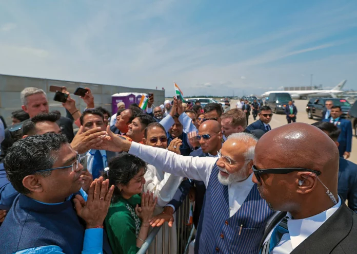 US PM Modi receives grand reception on arrival at airport