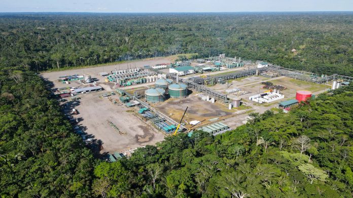 Ecuadorians vote to ban oil drilling in Amazon