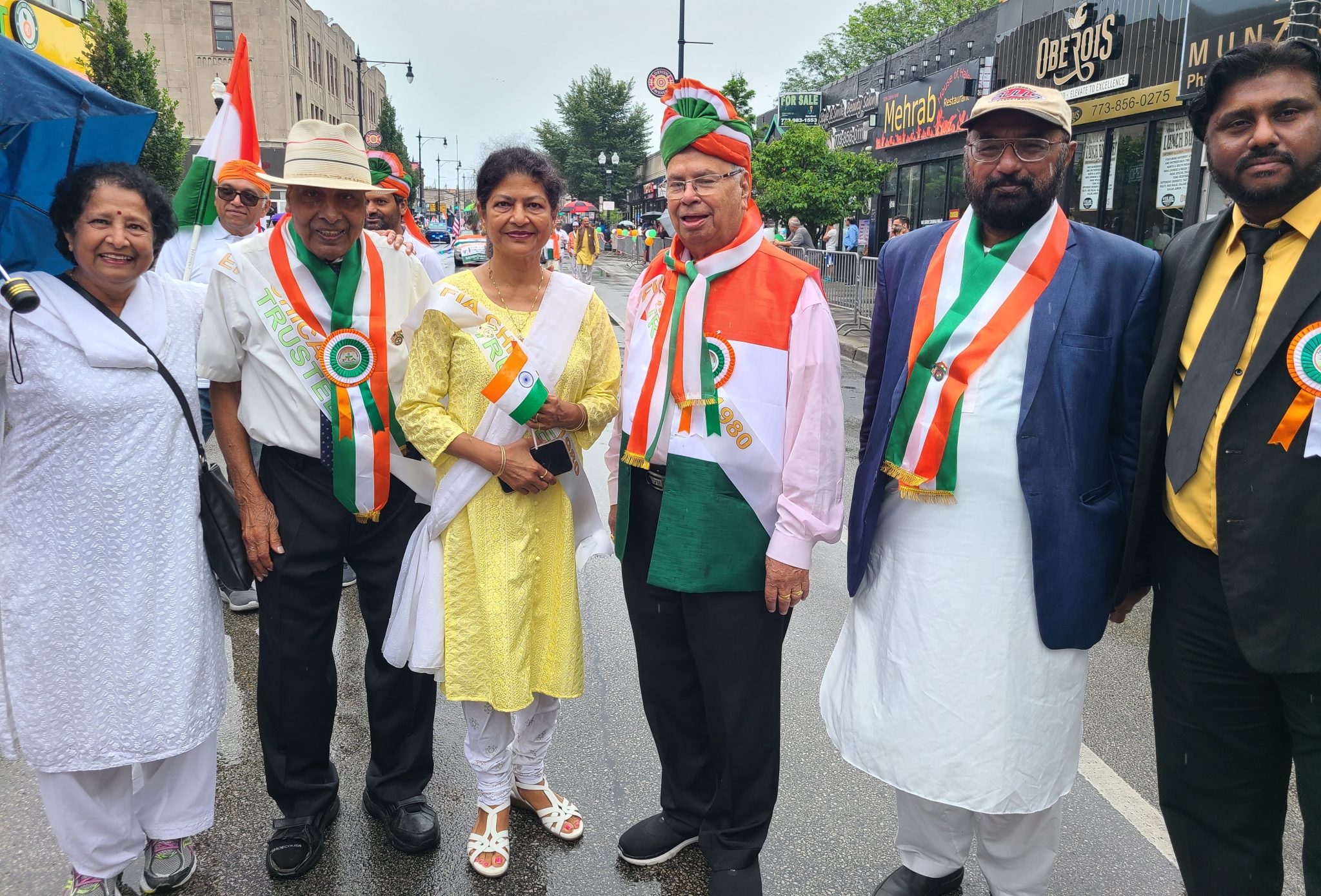 Chicago Mayor Joins India Day Parade on Devon - IndiaPost NewsPaper