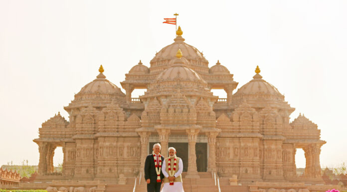 A Cultural Landmark: Prime Ministers Modi and Sunak extend warm wishes for the Inauguration of Akshardham, USA Prime Minister of India, Narendra Modi, and former Prime Minister of Australia, Malcolm Turnbull, on the steps of Akshardham, New Delhi, 2017