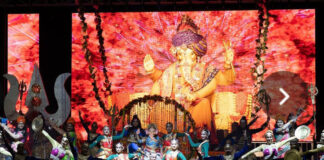 Thousands celebrate Ganesh Utsav at the Newpark Mall