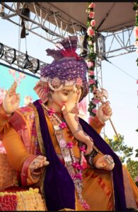 Thousands celebrate Ganesh Utsav at the Newpark Mall