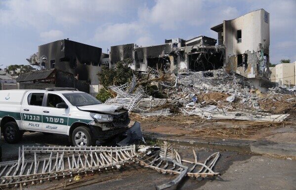 Israel Air Force destroys headquarters linked with senior Hamas naval force Israel Air Force destroys headquarters linked with senior Hamas naval force