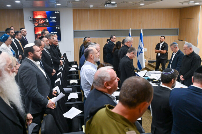 Netanyahu meets families of missing, captive Israelis after Hamas' assault