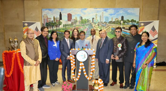 Chicago Diwali Celebration hosted by Mayor & Indian American Business Council IABC team with CG Somnath Ghosh