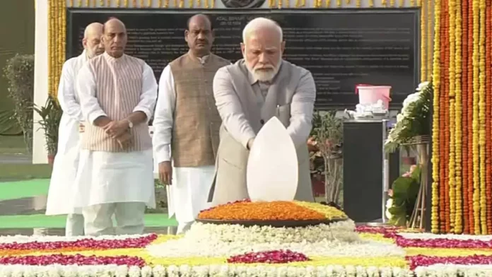 PM Modi, President Murmu, others pay floral tribute at 'Sadaiv Atal' memorial