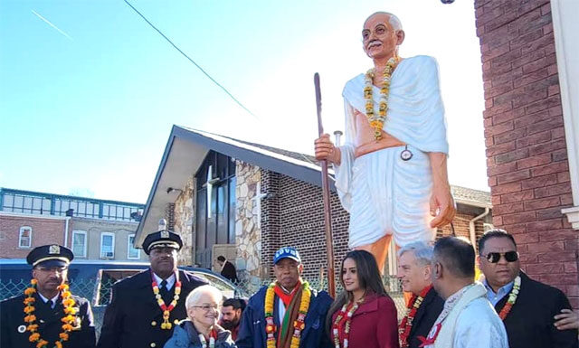 Gandhi statue