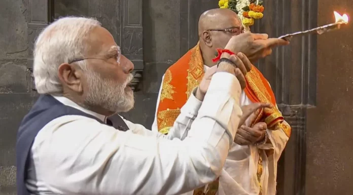 Maharashtra: PM Modi offers prayers at Shree Kalaram Mandir in Nashik Shree Kalaram Mandir
