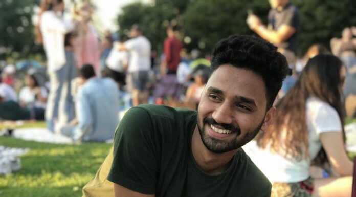 Indian investigative journalist