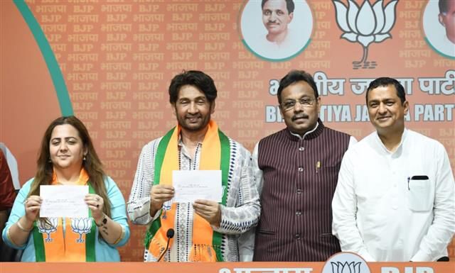 Former Congress leader Radhika Khera, actor Shekhar Suman join BJP Shekhar Suman