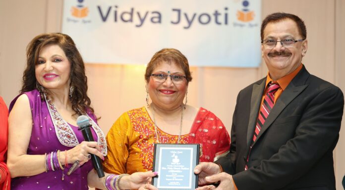 Vidya Jyoti’s Bollywood Glam Gala opened Vidya Jyoti