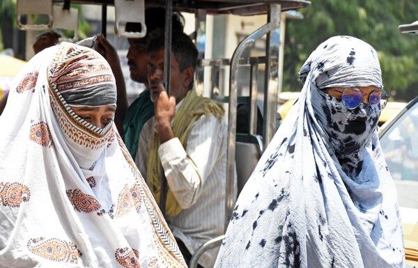 Delhi: Union Health Ministry holds review meeting with states on heatwave preparedness Union Health Ministry