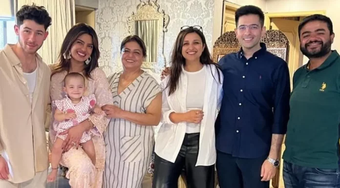 Priyanka Chopra-Nick Jonas pose with Parineeti, Raghav Chadha in family photo Priyanka Chopra
