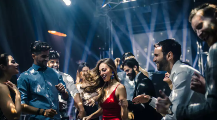 Unveiling India’s Vibrant Nightlife Scenes: Trendy Music & Culture in Mumbai and Delhi India