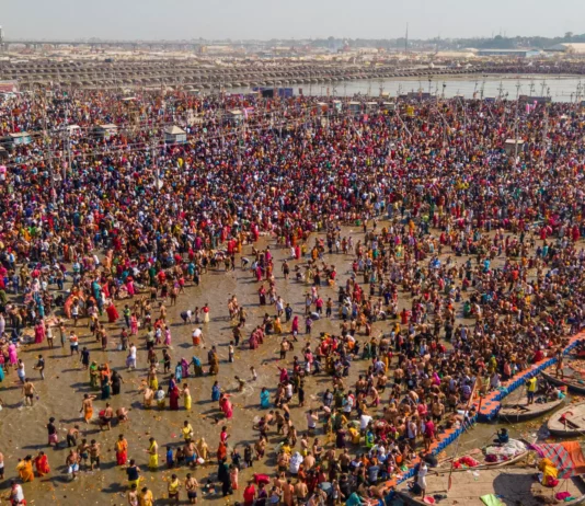 Devotees continue to arrive in large numbers at Mahakumbh, over 520 million pilgrims take holy dip so far Mahakumbh