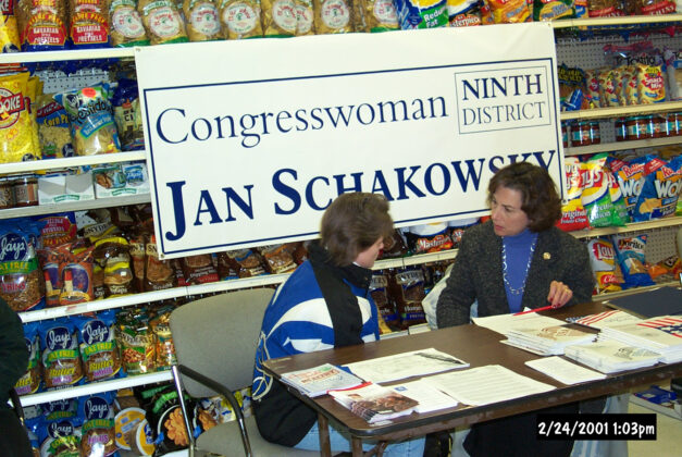 Neighborhood office hours at Happy Foods grocery store in Park Ridge 2001