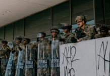 National Guard troops