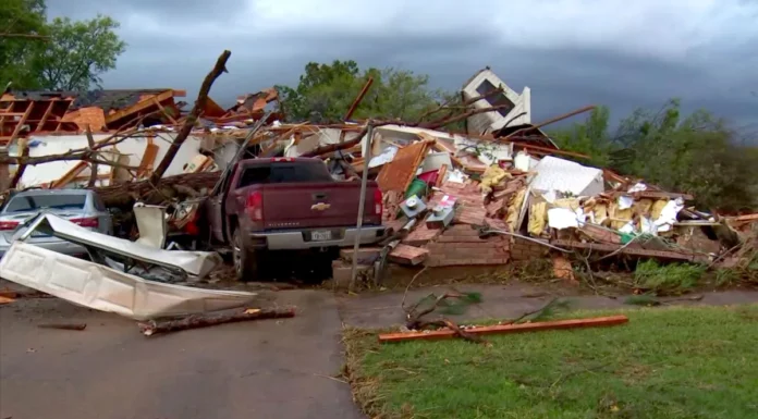 Tornado tears through Harris County, Texas; over 100 homes damaged Harris County