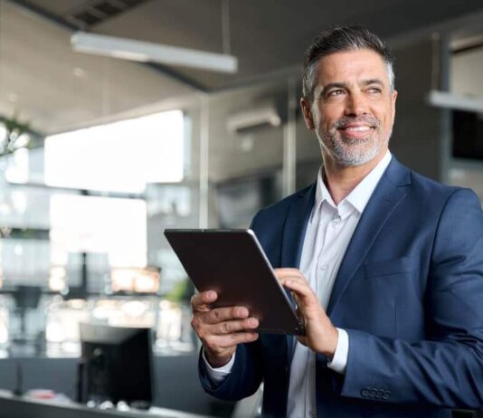 Just Moved Abroad? Start Your NRI Banking Journey With IDFC FIRST Bank NRI Banking