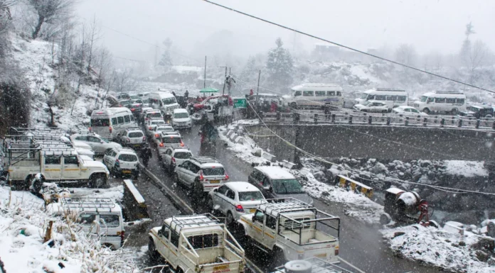 Fresh Western Disturbance to hit Himachal Pradesh on Jan 22; IMD issues orange alert for heavy snowfall in higher reaches Himachal
