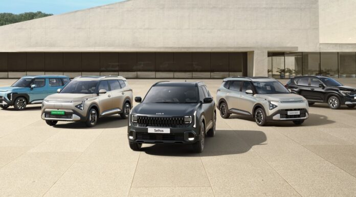 Auto sales boom in March, carmakers hit record highs Auto
