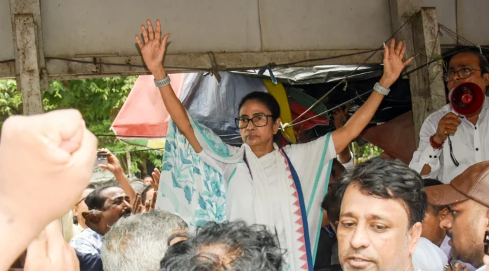 “59 signatures recieved”: Rebellion in TMC, anti-Mamata group claims support of majority MLAs TMC