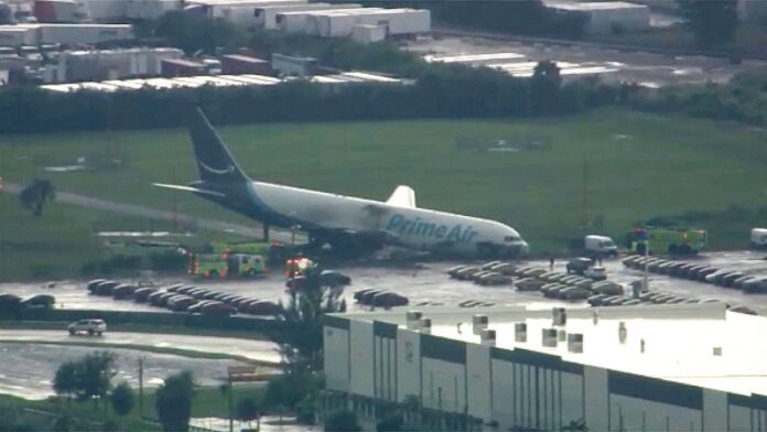 Amazon cargo aircraft overruns runway in Miami Amazon