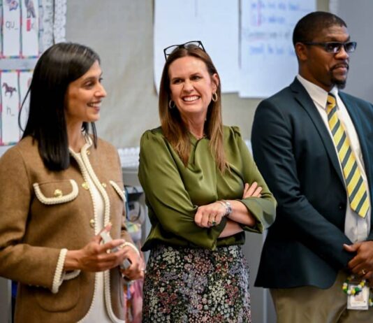 Usha Vance takes child literacy push to Arkansas classrooms with Governor Sanders Usha Vance